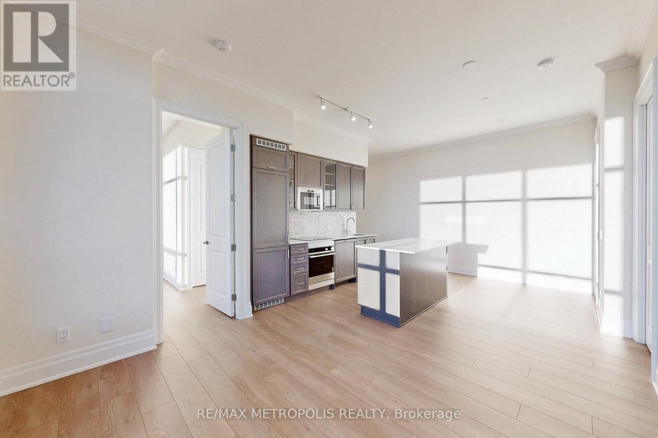 PH08 - 9075 JANE STREET - Photo 7