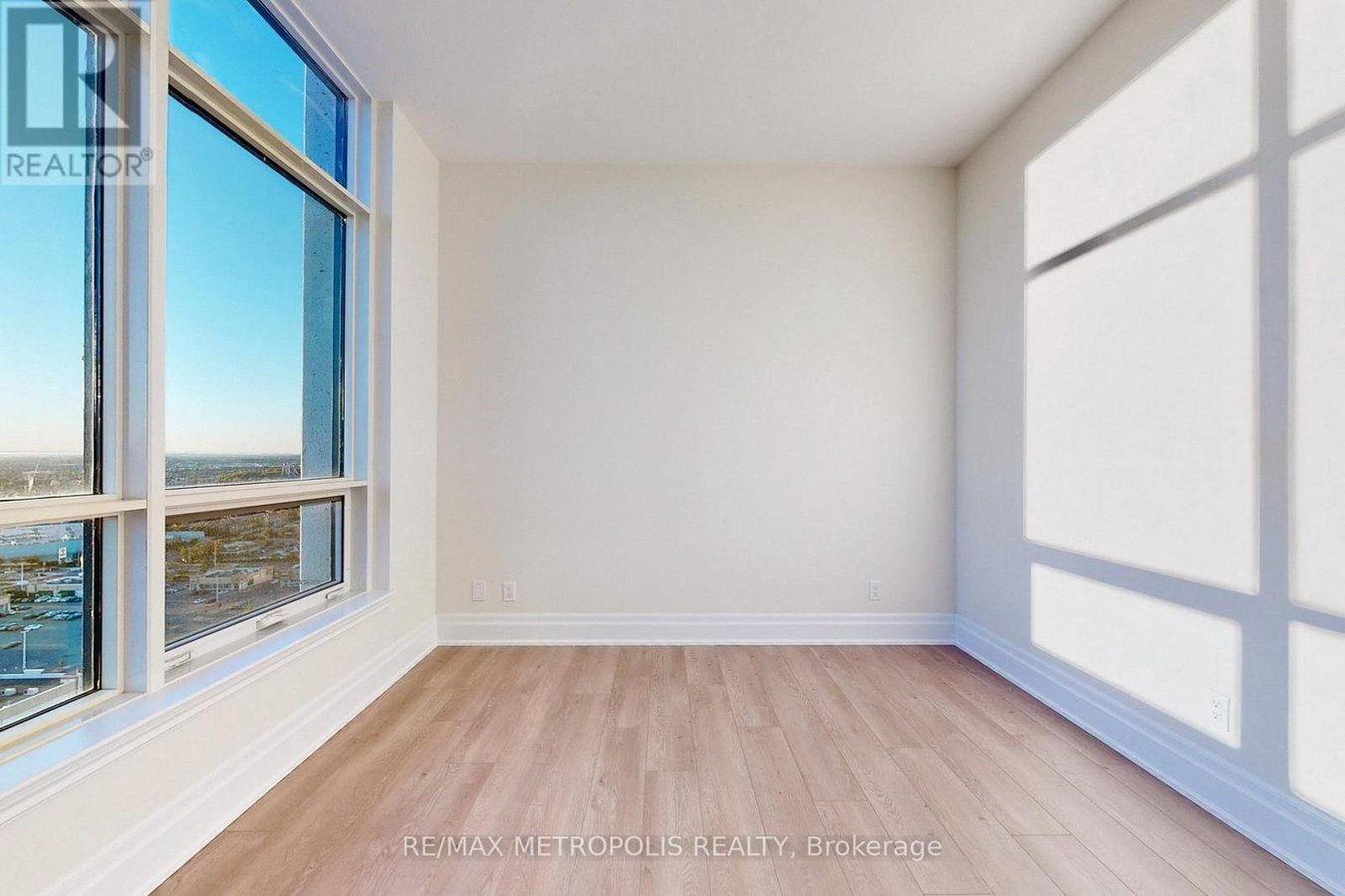 PH08 - 9075 JANE STREET - Photo 22