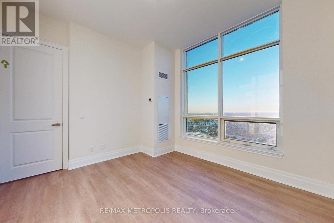 PH08 - 9075 JANE STREET - Photo 23