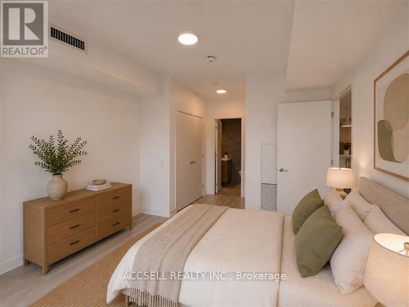 W2509 - 185 MILLWAY AVENUE - Photo 6