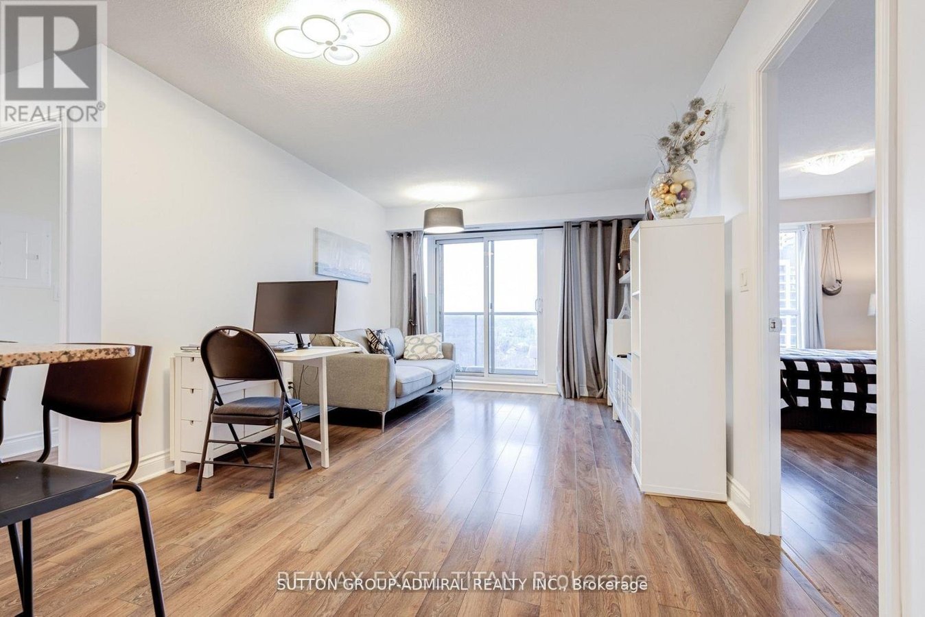 908 - 7 NORTH PARK ROAD - Photo 7