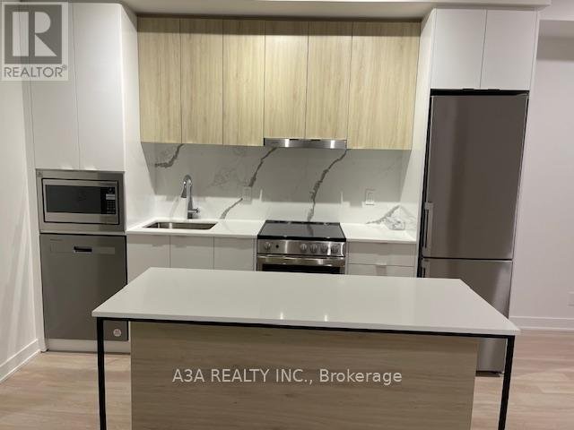 2401 - 50 UPPER MALL WAY - Photo 10