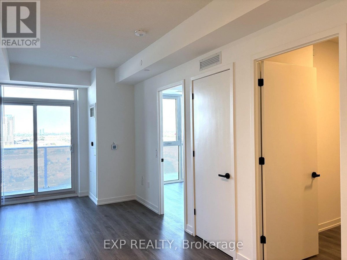 1809 - 28 INTERCHANGE WAY - Photo 6