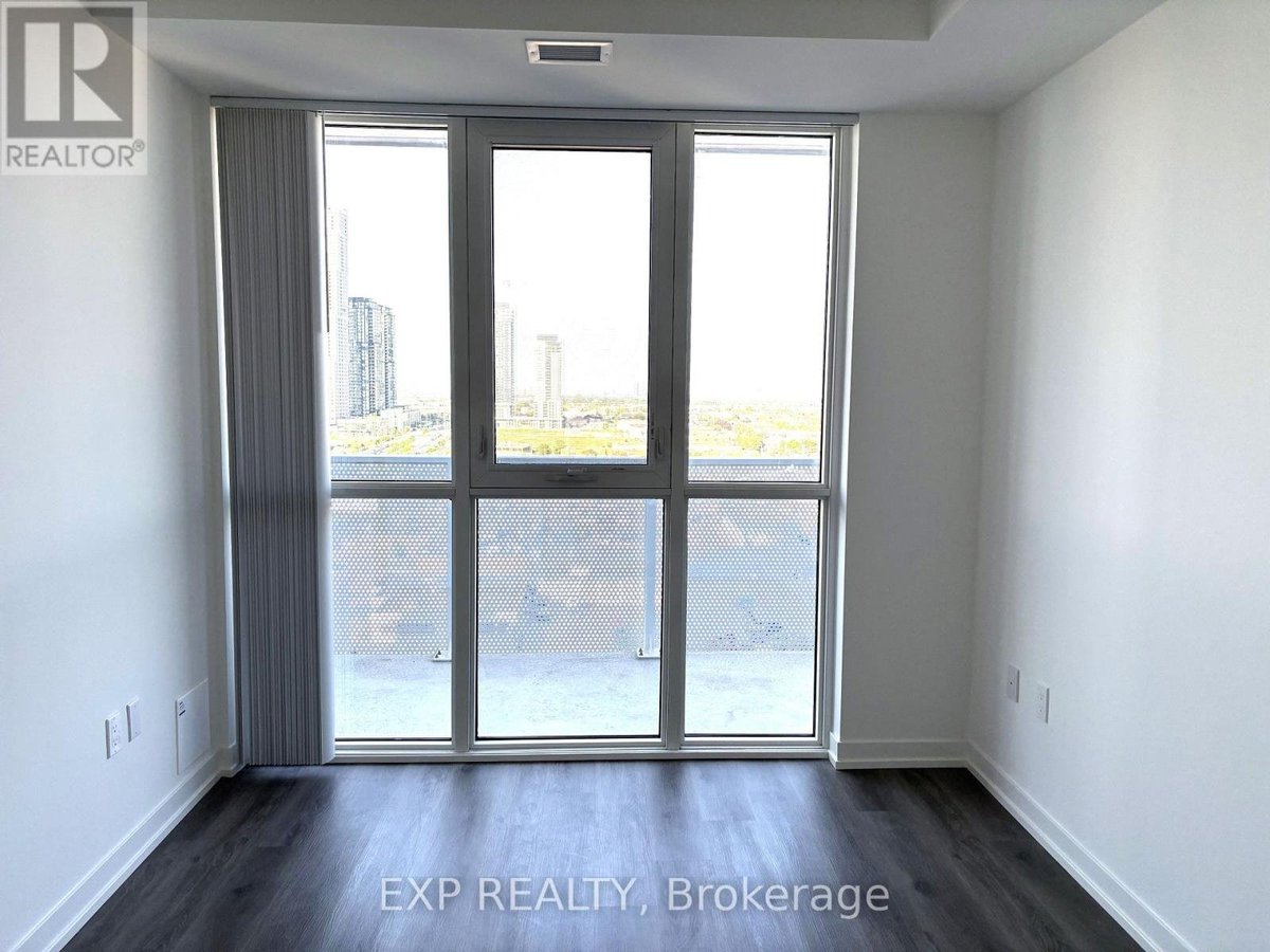 1809 - 28 INTERCHANGE WAY - Photo 12