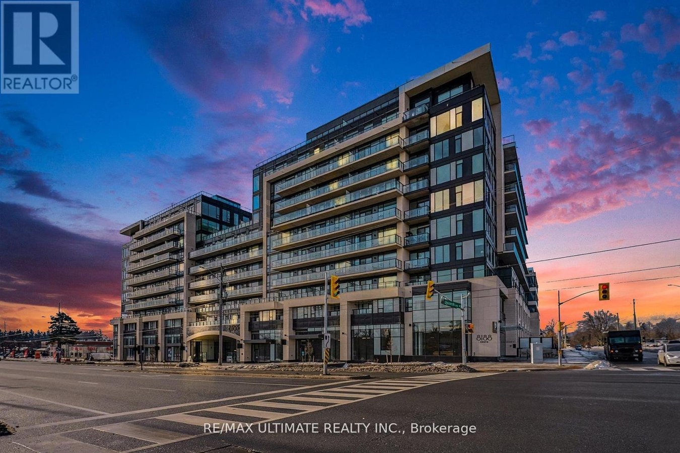 727 - 8188 YONGE STREET - Photo 1