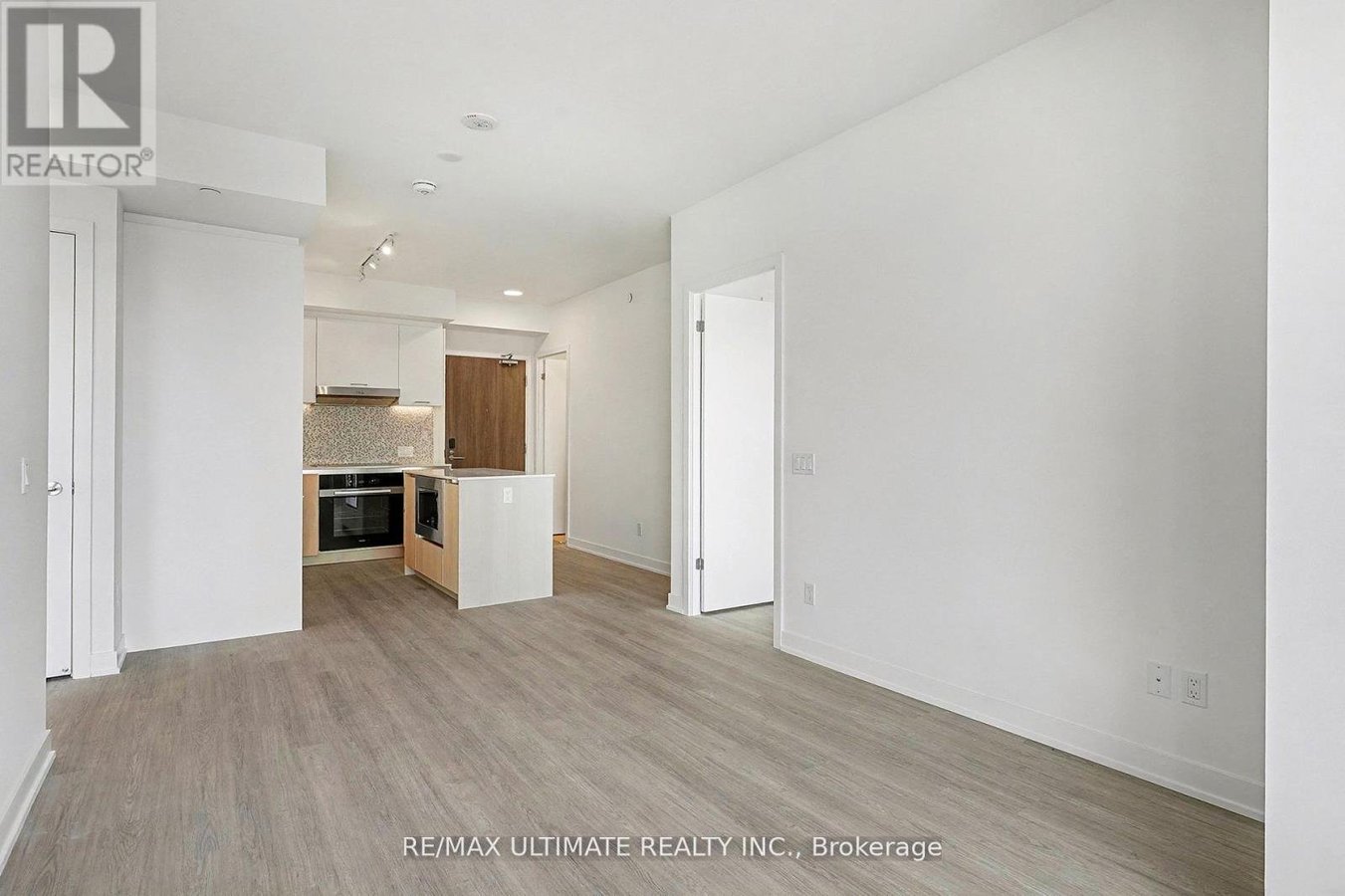 727 - 8188 YONGE STREET - Photo 6