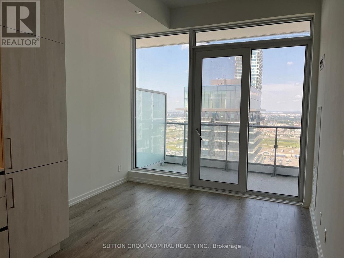 4005 - 7890 JANE STREET - Photo 5