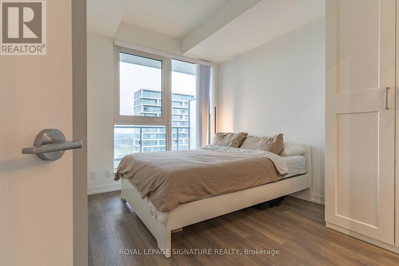 5903 - 898 PORTAGE PARKWAY - Photo 11