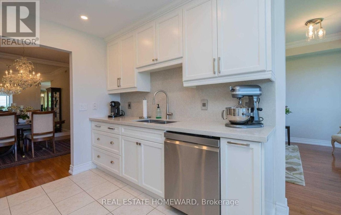 712 - 1 MAISON PARC COURT - Photo 14