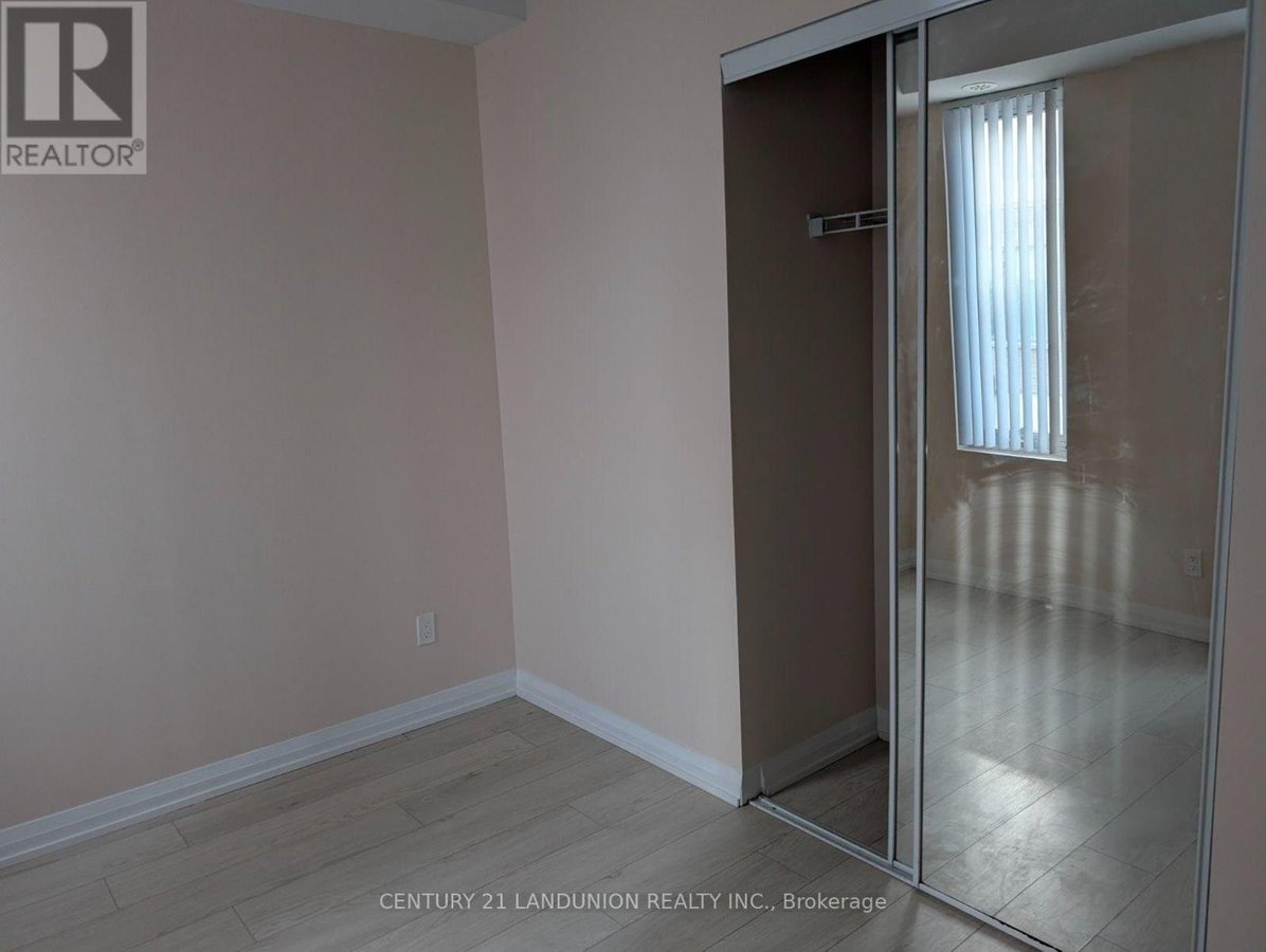 38 - 1050 PORTAGE PARKWAY - Photo 12