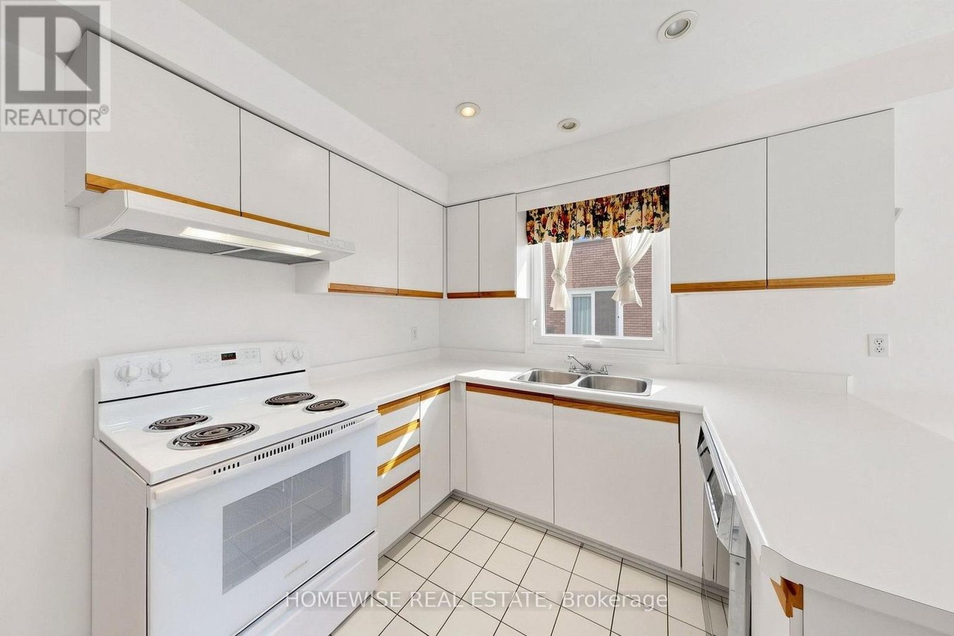 11 BRIARCLIFFE CRESCENT - Photo 13
