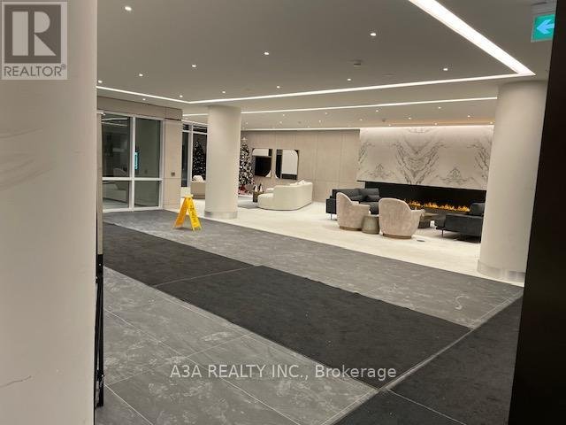 PH-02 - 50 UPPER MALL WAY - Photo 4
