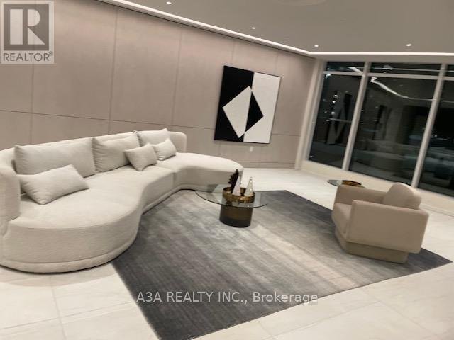 PH-02 - 50 UPPER MALL WAY - Photo 8