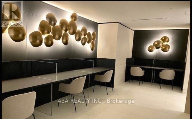 PH-02 - 50 UPPER MALL WAY - Photo 11