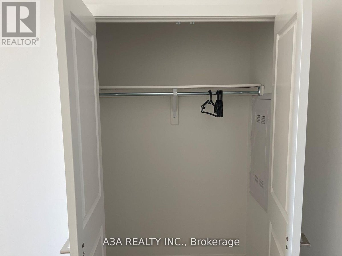 PH-02 - 50 UPPER MALL WAY - Photo 22