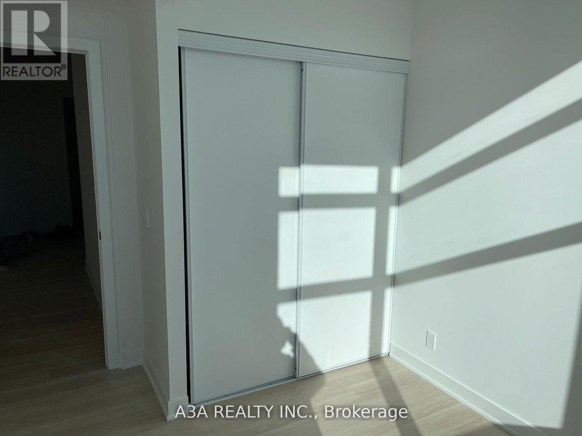 PH-02 - 50 UPPER MALL WAY - Photo 23