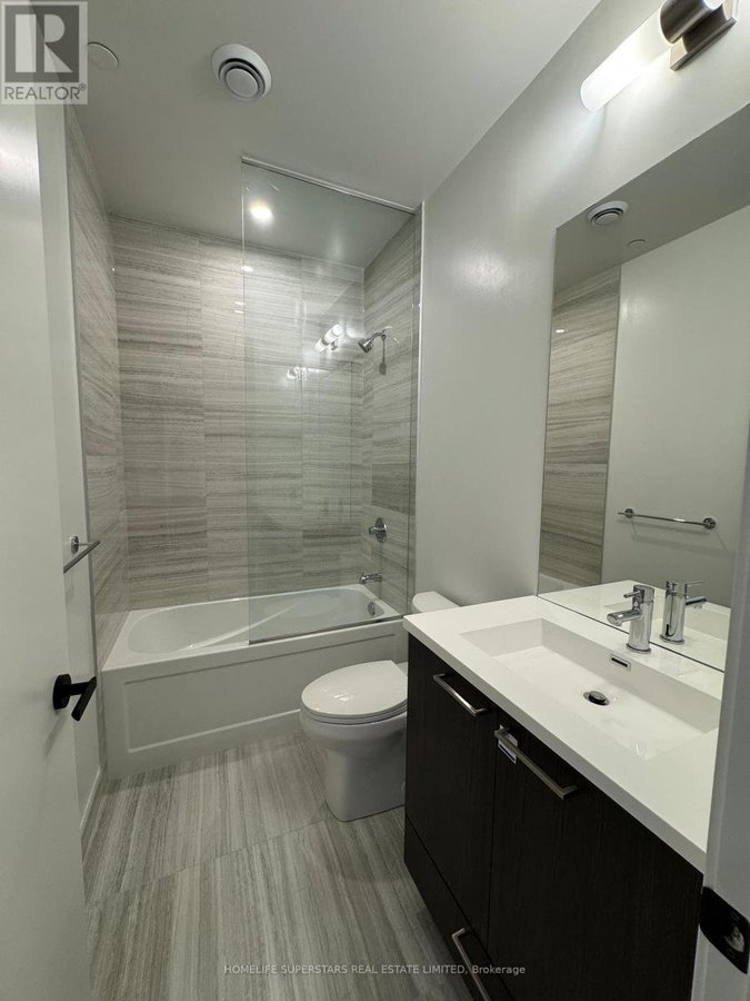 5815 - 225 COMMERCE STREET - Photo 14