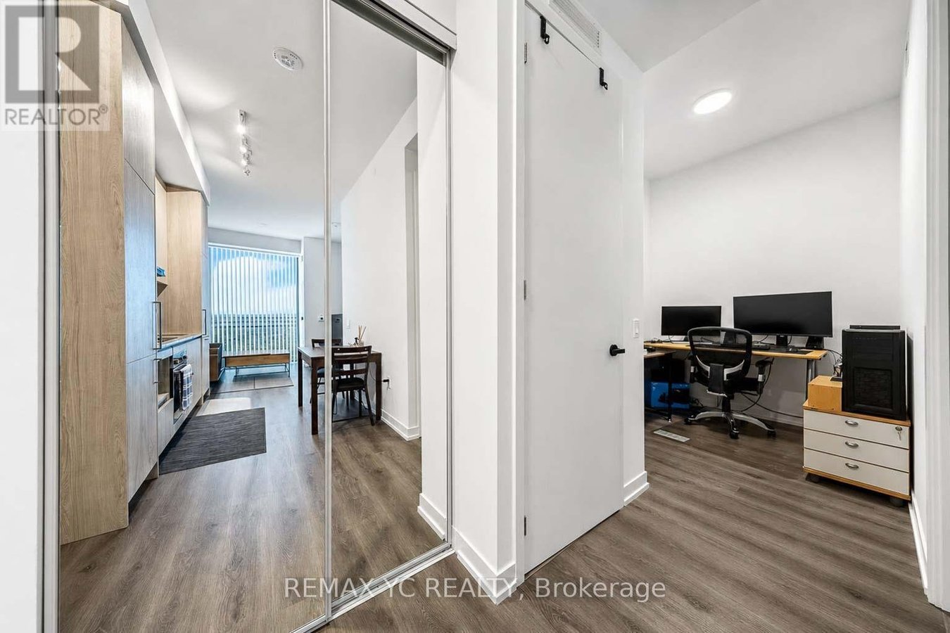 4708 - 225 COMMERCE STREET - Photo 3