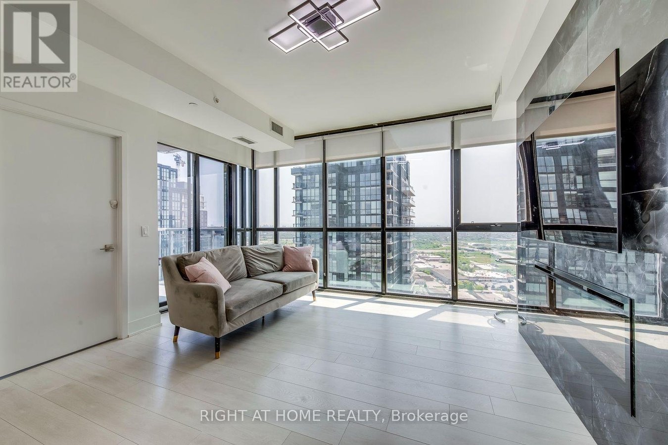 3202 - 2916 HIGHWAY 7 ROAD - Photo 6