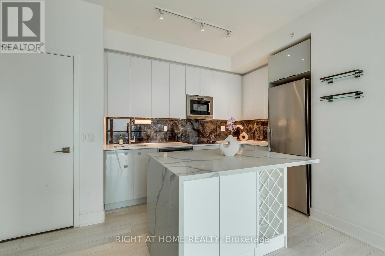 3202 - 2916 HIGHWAY 7 ROAD - Photo 10