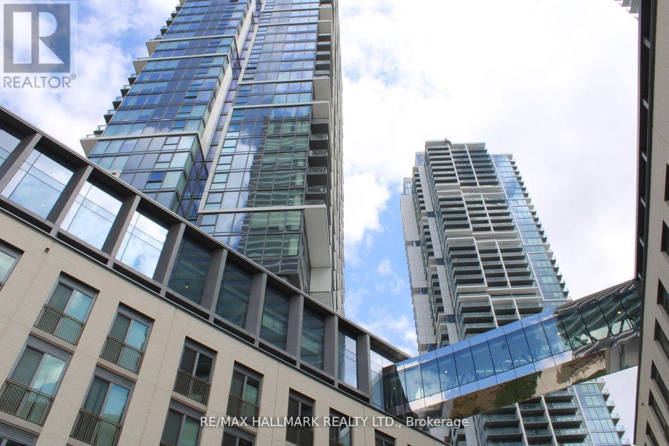 5008 - 1000 PORTAGE PARKWAY - Photo 2