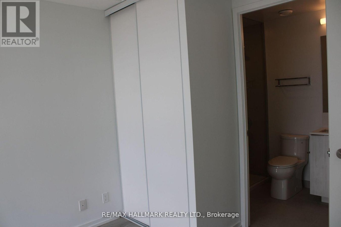 5008 - 1000 PORTAGE PARKWAY - Photo 14