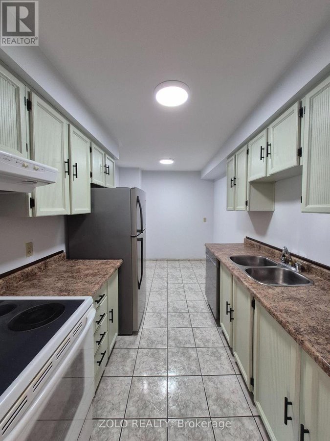 77 COLLEEN STREET - Photo 14