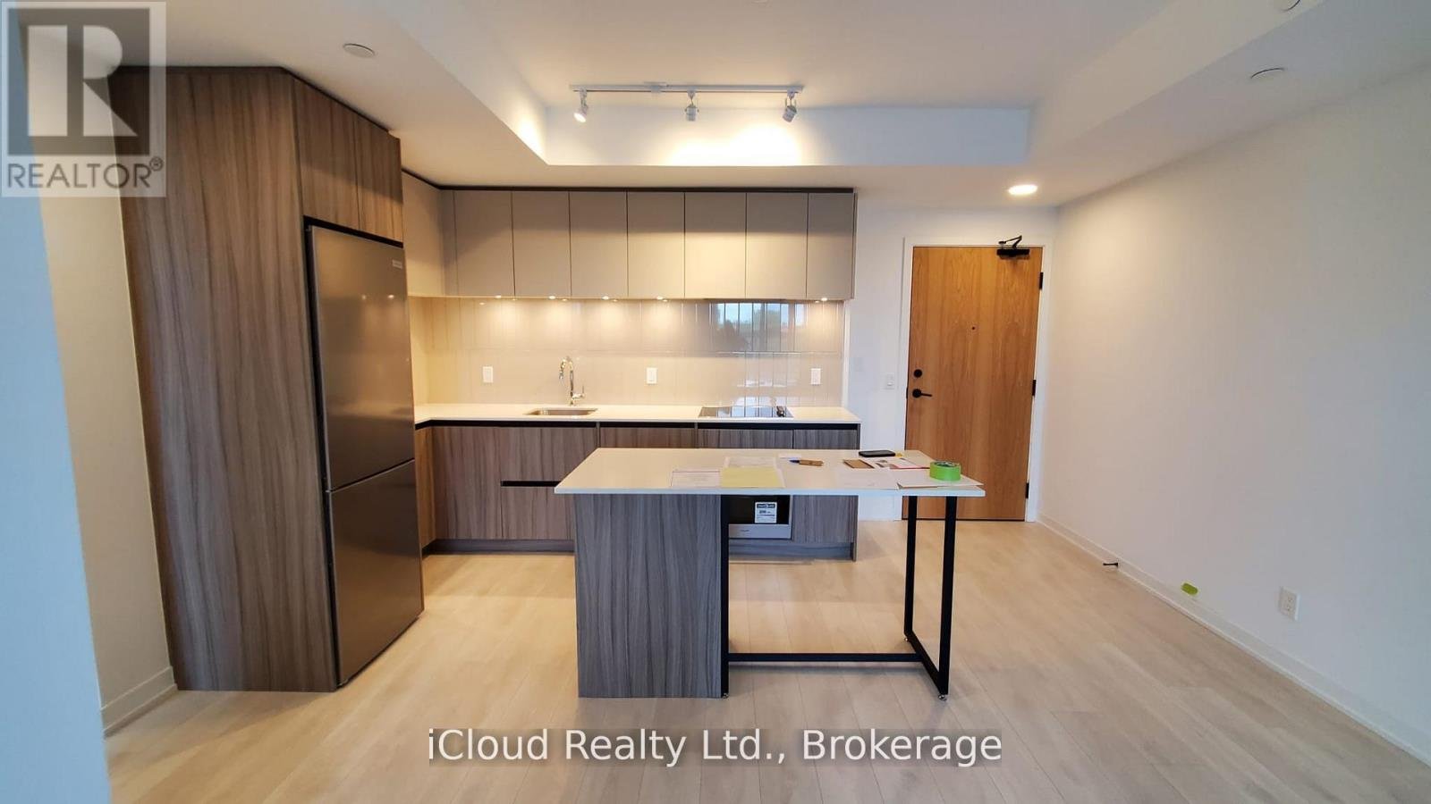 210 - 7950 BATHURST STREET - Photo 2