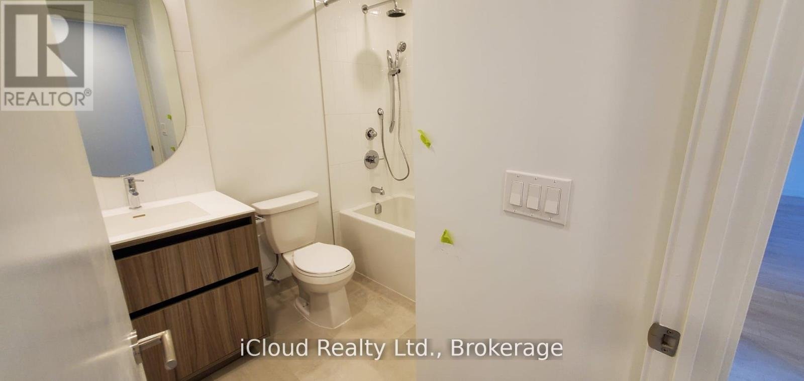 210 - 7950 BATHURST STREET - Photo 4