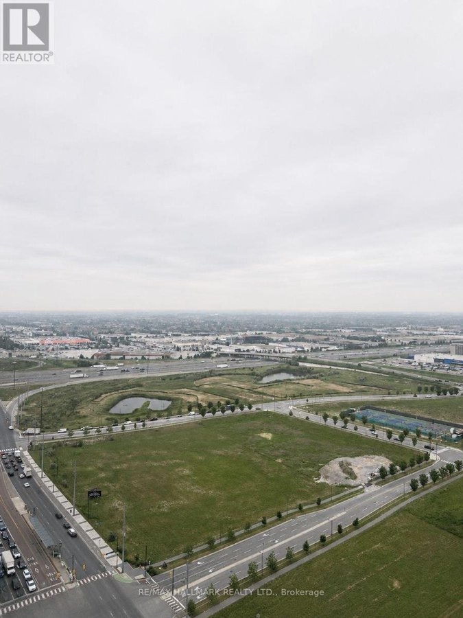 3501 - 8 INTERCHANGE WAY - Photo 24