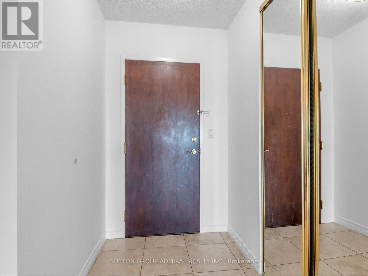 408 - 88 PROMENADE CIRCLE - Photo 2