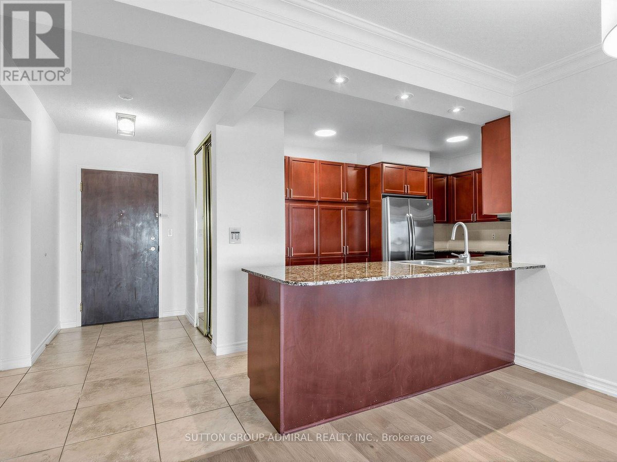 408 - 88 PROMENADE CIRCLE - Photo 3