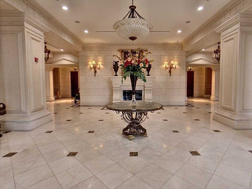 9255 Jane Street - Photo 2
