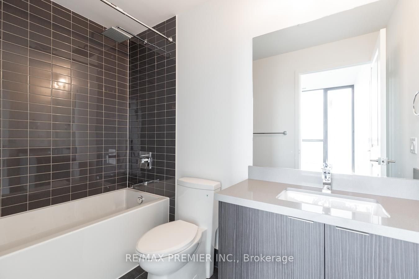 2916 Highway 7 - Photo 15