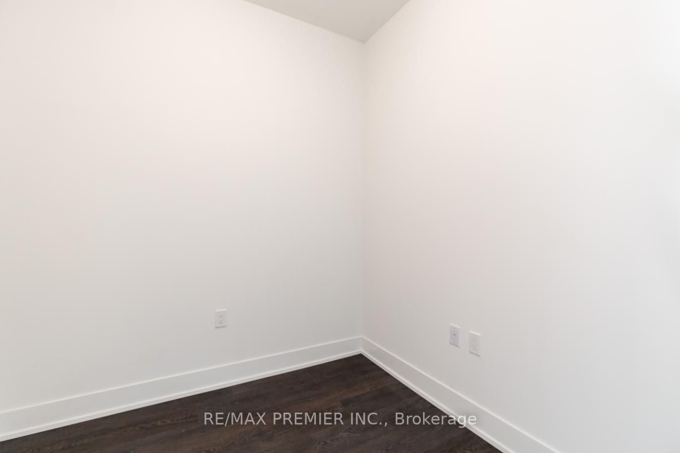 2916 Highway 7 - Photo 18