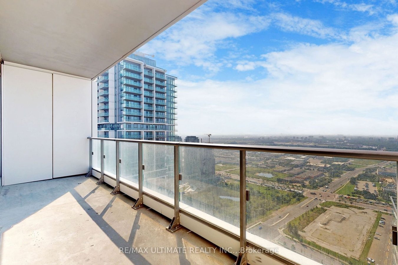 1000 Portage Parkway - Photo 5