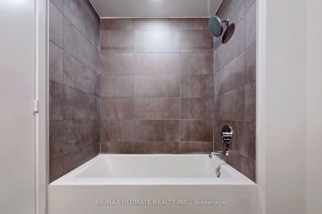 1000 Portage Parkway - Photo 4