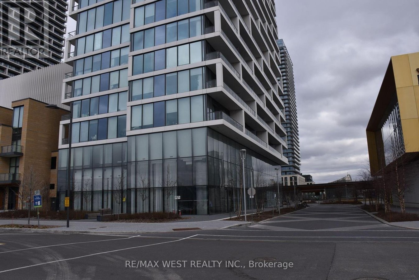 Vaughan ON Apartments, Houses and Condos for Rent