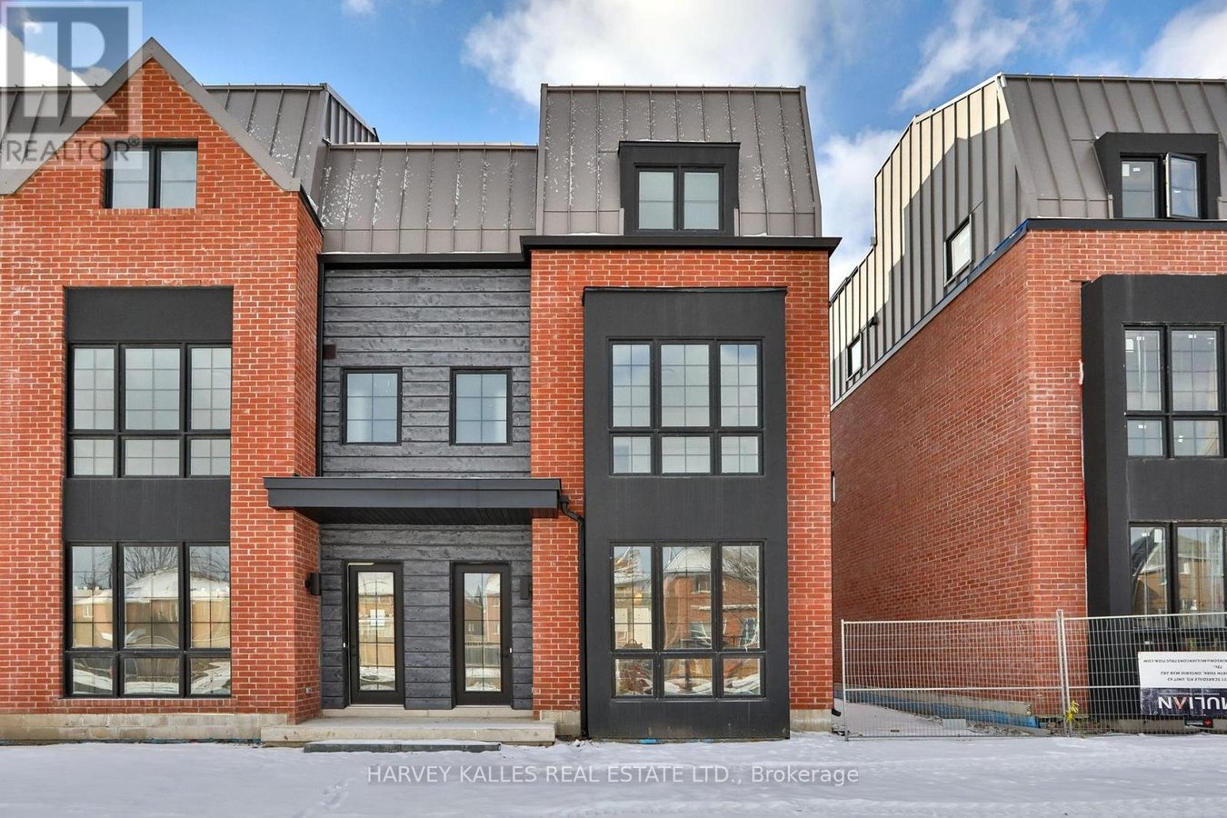 POTL 11 - 300 ATKINSON AVENUE - Photo 1
