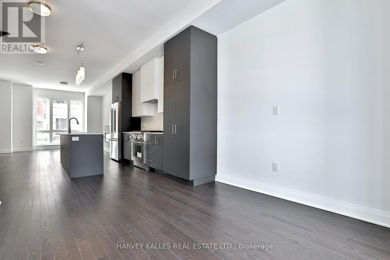 POTL 11 - 300 ATKINSON AVENUE - Photo 3