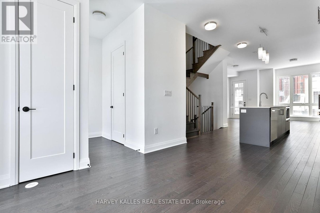 POTL 11 - 300 ATKINSON AVENUE - Photo 5