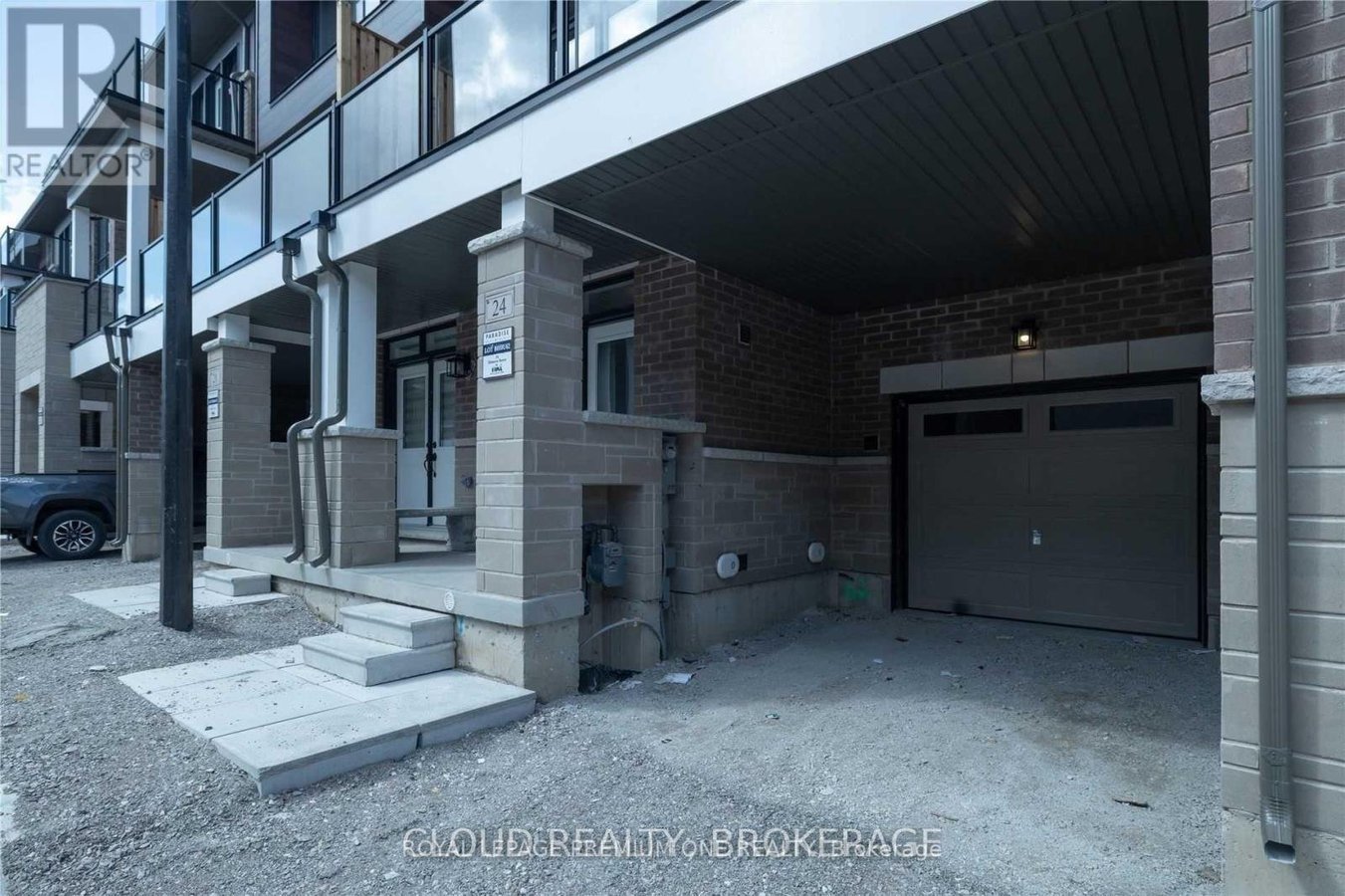 24 ELSINORE STREET - Photo 5