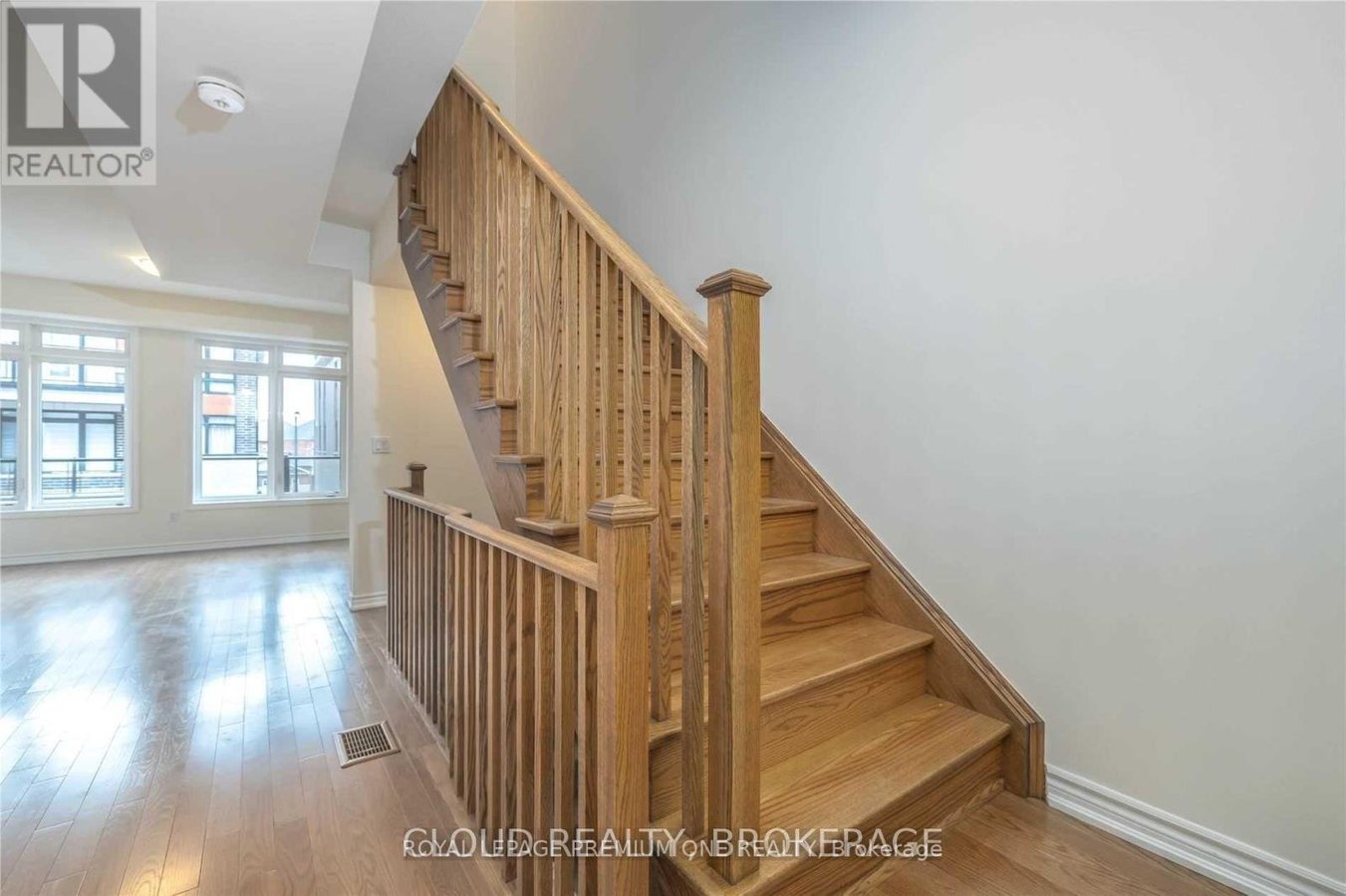 24 ELSINORE STREET - Photo 10
