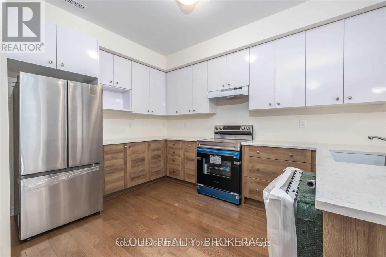 24 ELSINORE STREET - Photo 21