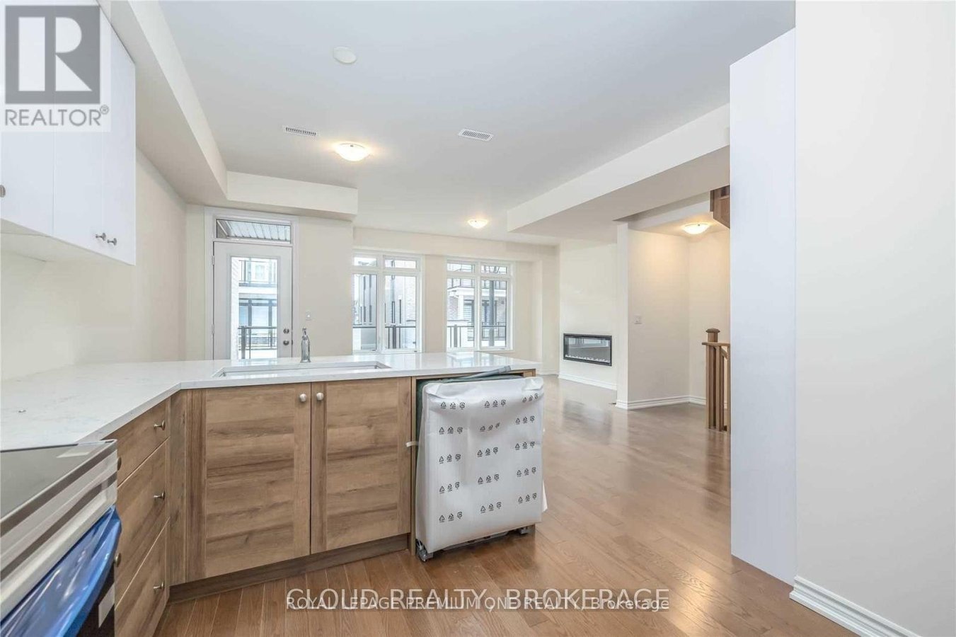 24 ELSINORE STREET - Photo 23