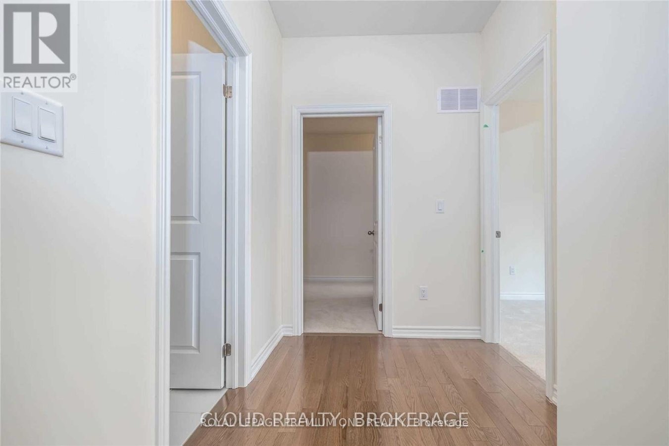 24 ELSINORE STREET - Photo 24