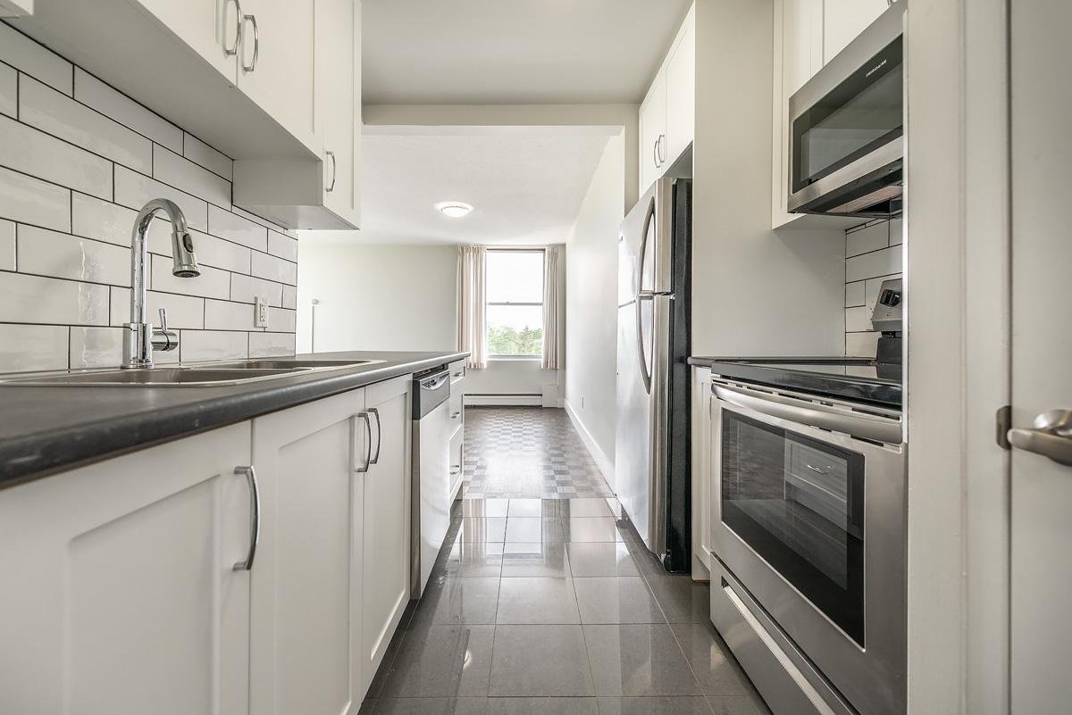 Goodacre Towers Apartments - Photo 5