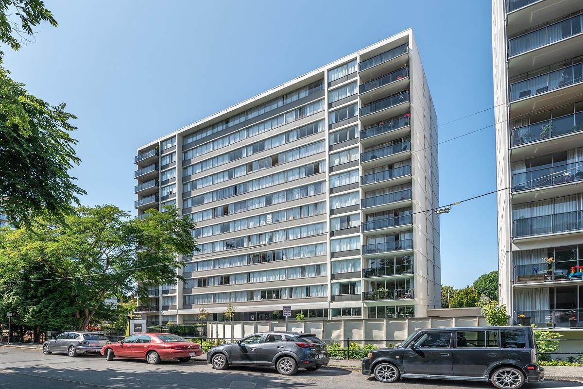 Goodacre Towers Apartments - Photo 24