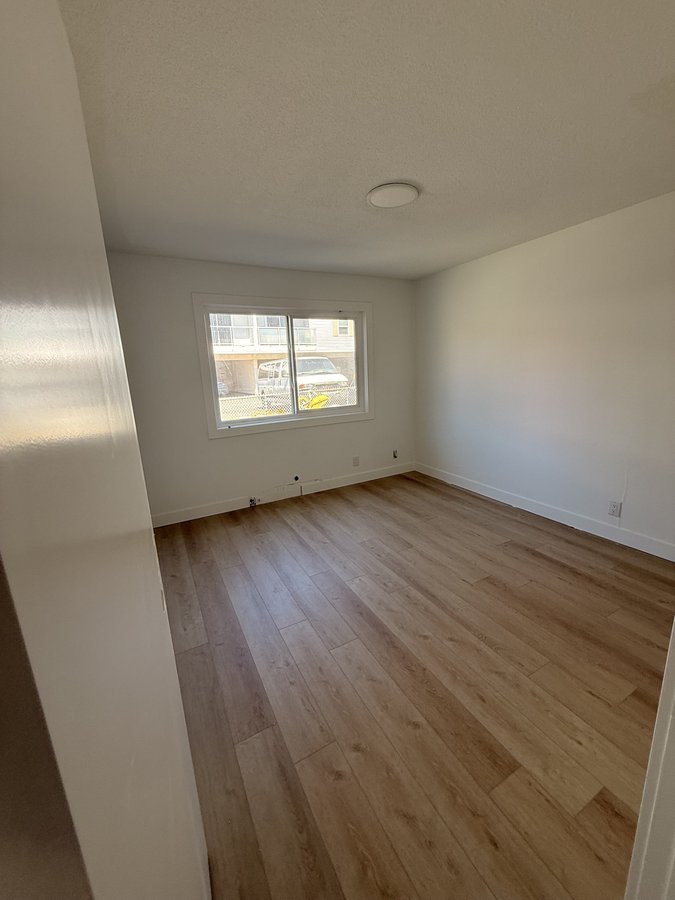 519 Sturdee Street - Photo 3