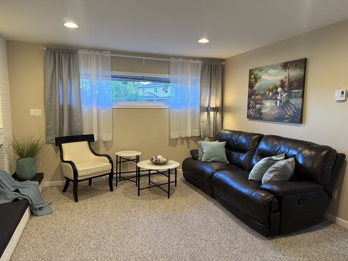 4394 Greenlea Place - Photo 1
